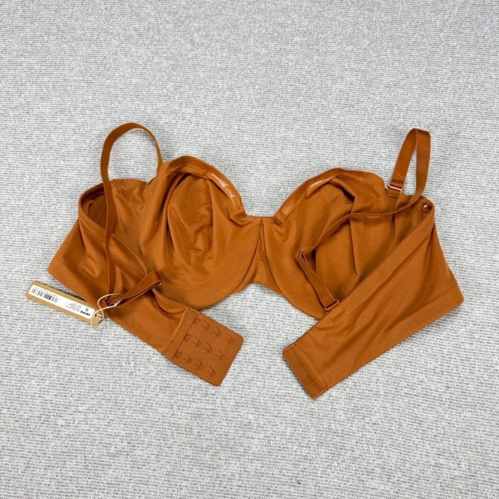 SKIMS Smoothing Intimates Strapless Bra Bronze Underwire 42D BA-BAN-2607 NWT - Picture 4 of 14